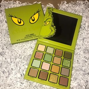 🚨BOGO🚨 🆕🎄 Kylie x The Grinch Palette
